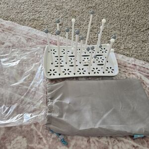 White and Gray Bottle Drying Rack